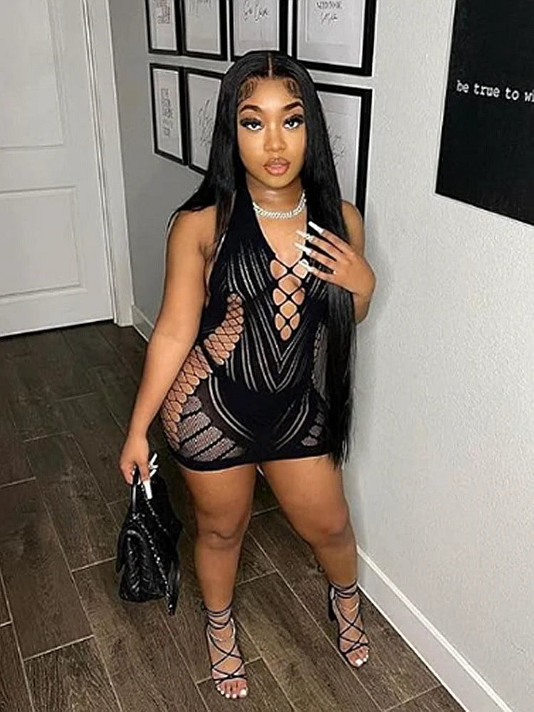 Vestido Curto em Renda Transparente – Estilo Urbana & Noite